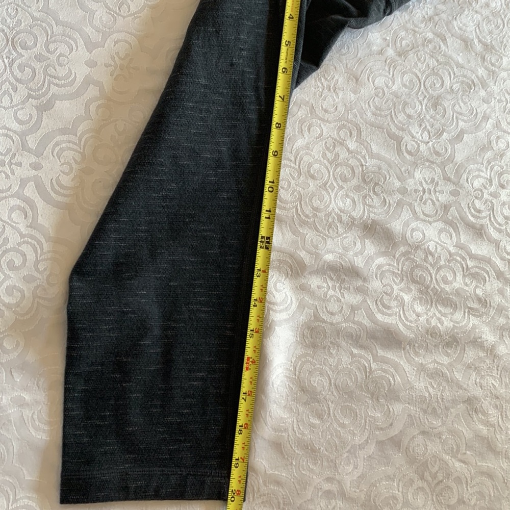 Lululemon Capri leggings - Picture 11 of 16